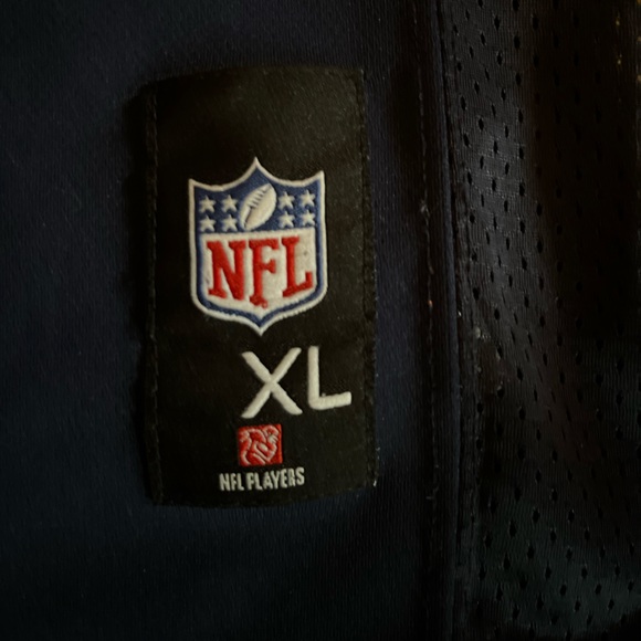 Seattle Seahawks / Russell Wilson #3 NFL Jersey / Excellent Condition / 🚭 - Picture 3 of 6